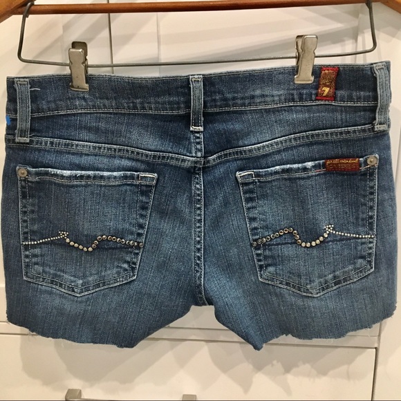 7 FAM “Roxanne” Cut-Off Jean Shorts - Picture 5 of 16